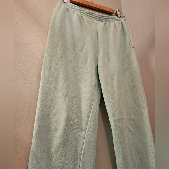 Lady Footlocker Light Turquoise Sweat Pants | Size Medium - Picture 3 of 7